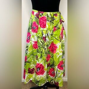 Talbots pleated floral skirt. Pink and green. Zip side closure. 100% cotton. 10